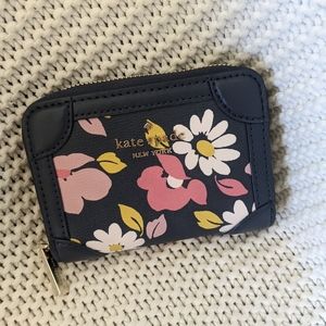 Kate Spade traveler small zip card case